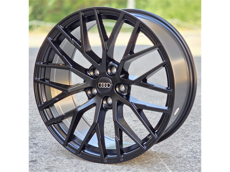 18X8 5X112 ET40 66.5 MATT_BLACK AUDI_R8_0174