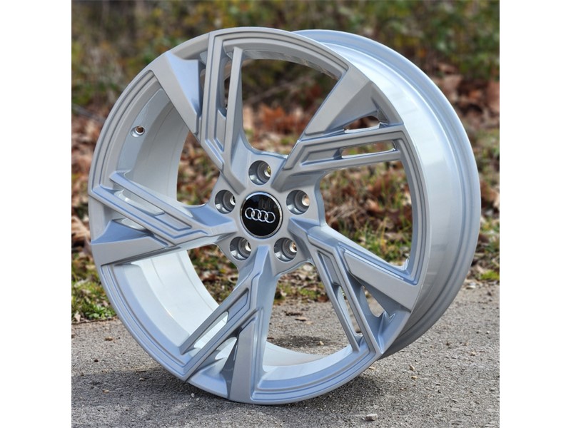 18X8 5X112 ET35 66.45 SILVER AUDI_RS_5452
