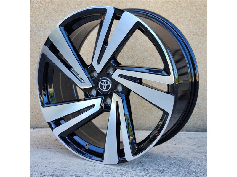 18X7.5 5X114.3 ET35 67.1 BMF 5641