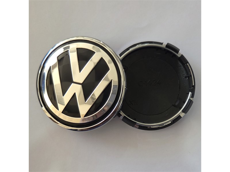 POKLOPAC SA LOGOM VW USKI OBOD CRNI 61MM