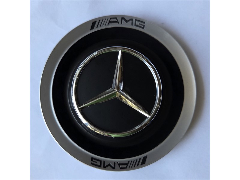 POKLOPAC SA LOGOM MERCEDES VELIKI 3 DIJELA MATT CRNI 